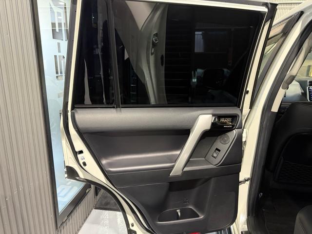 ランドクルーザープラド TX Lパッケージ 修復歴無 禁煙 2年保証付 モデリスタエアロ 純正OP19インチアルミ サンルーフ メーカーOPナビフルセグTV パノラミックビュー ETC2.0 ドラレコ前後 ブラックレザーシート(25枚目)