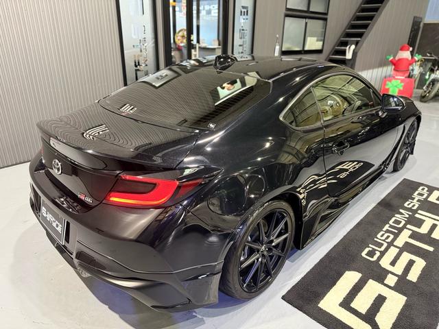 GR86 RZ 修復歴無 禁煙 2年保証付 GRエアロパッケージ R18純正アルミ 内装ブラック/レッド フジツボマフラー GROWスポーツサス 社外9インチナビ フルセグTV Bカメラ ETC ドラレコ(6枚目)