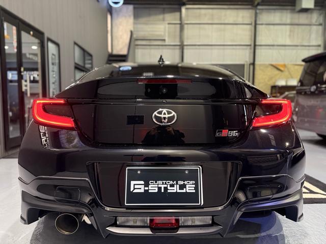 GR86 RZ 修復歴無 禁煙 2年保証付 GRエアロパッケージ R18純正アルミ 内装ブラック/レッド フジツボマフラー GROWスポーツサス 社外9インチナビ フルセグTV Bカメラ ETC ドラレコ(8枚目)