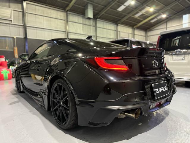 GR86 RZ 修復歴無 禁煙 2年保証付 GRエアロパッケージ R18純正アルミ 内装ブラック/レッド フジツボマフラー GROWスポーツサス 社外9インチナビ フルセグTV Bカメラ ETC ドラレコ(10枚目)