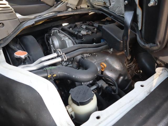 アトラストラック 垂直式パワーゲート　平ボディ　積載１．３ｔ　新明和　新明和　ＲＥ０６－１１０３　ラジコン　荷台鉄板張　ナビ　ＴＶ　バックモニター　ＥＴＣ　車両総重量３７１５Ｋｇ　４Ｐ１０エンジン１５０馬力　荷台地上高７９ｃｍ　フォグランプ（14枚目）
