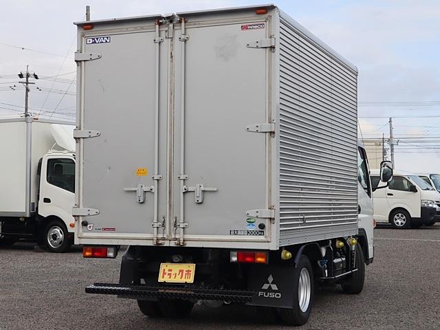 キャンター アルミバン　積載２ｔ　標準１０尺　全低床　パブコ　左サイド扉　左スライドドア　全低床　ＬＤＷＳ　ＥＺＧＯ　ナビ　ＴＶ　バックカメラ　ＥＴＣ　左電格ミラー　車両総重量４６８５Ｋｇ　４Ｐ１０ターボ１３０馬力　荷台地上高約８８ｃｍ（5枚目）