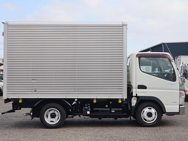 キャンター アルミバン　積載２ｔ　標準１０尺　全低床　パブコ　左サイド扉　左スライドドア　全低床　ＬＤＷＳ　ＥＺＧＯ　ナビ　ＴＶ　バックカメラ　ＥＴＣ　左電格ミラー　車両総重量４６８５Ｋｇ　４Ｐ１０ターボ１３０馬力　荷台地上高約８８ｃｍ（8枚目）