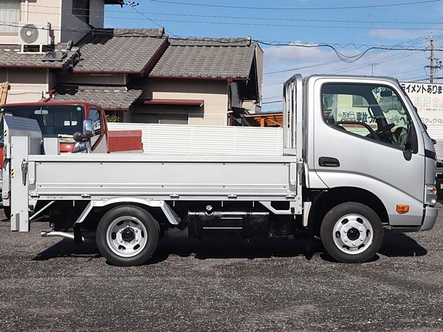 トヨエース 平ボディ パワーリフト車 積載1.5t(8枚目)