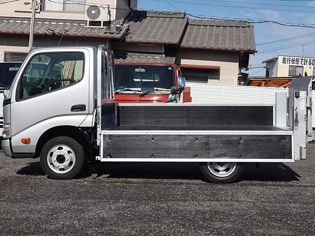 トヨエース 平ボディ パワーリフト車 積載1.5t(12枚目)
