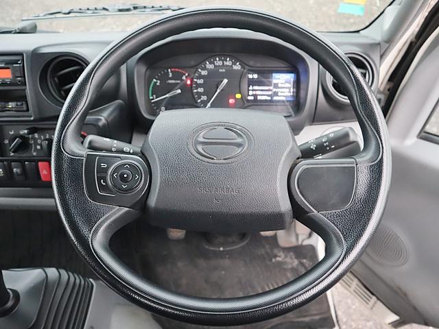 デュトロ 平ボディ　積載３０００ｋｇ　車両総重量５５５５ｋｇ（5枚目）