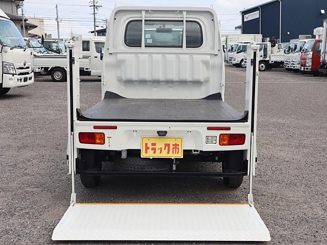 ハイゼットトラック 平ボディ　積載３５０Ｋｇ　垂直式テールリフト　ＡＴ限定免許　新明和ＲＥ０４　垂直式パワーゲート　リフト能力３５０Ｋｇゲート長６６ｃｍ　ナビＴＶ　キーレス　ドラレコ　ＷエアＢ　荷台ゴムマット　車両総重量１３６０Ｋｇ　保証書　記録簿　取説　Ｐ／Ｇ取説　スペアキー（11枚目）