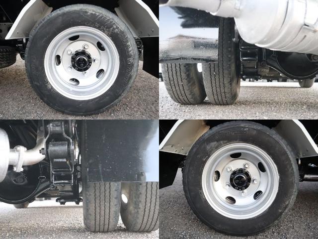 キャンター 強化ダンプ　積載３ｔ　全低床　極東開発　三方開　中間ピン　極東開発ＤＤ０２　コボレーン　歩み掛け　左電格ミラー　ＥＴＣ　キーレス　車両総重量５９６５Ｋｇ　４Ｐ１０ターボ１５０馬力　荷台地上高８６ｃｍ　ダンプ動作確認済　取説　ダンプ取説　フロアマット（17枚目）