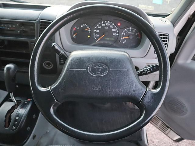 ダイナトラック アルミバン　積載１１５０ｋｇ　ＡＴ限定　普通免許対応　北村製作所　ラッシングレール１段　バックカメラ　左電格ミラー　フォグランプ　ジャストロー　車両総重量３４４５Ｋｇ　１ＴＲ・１３０馬力　荷台地上高約８０ｃｍ　取説　スペアキー２本　フロアマット・バイザー（5枚目）