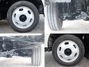 平ボディ 積載1.5t車両総重量3465KG 新普通免許対応 標準 フルジャストロー ナビ TV ETC キーレス フォグランプ Wエアバッグ 1TRエンジン・133馬力 保証書 記録簿 取説 スペアキー2本 フロアマット・バイザー 荷台床板張替済(16枚目)