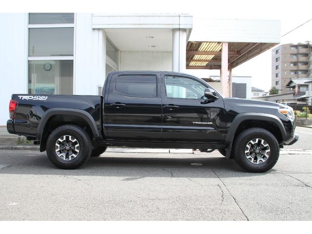 ダブルキャブ TRDオフロード 4WD 実走行証明書付(8枚目)