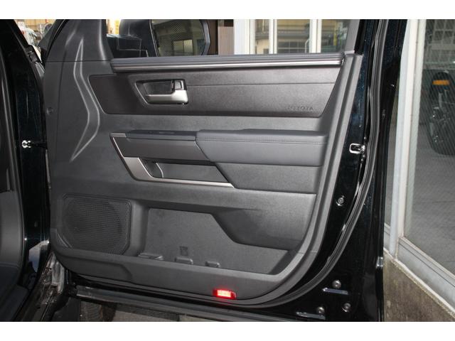 タンドラ クルーマックス SR 3.5LツインターボV6 パートタイム4WD 10速AT アイドリングストップ LEDヘッドランプ ワイヤレスCarPlay オートA/C フロントシートヒーター ドライブモードセレクト バックカメラ(19枚目)