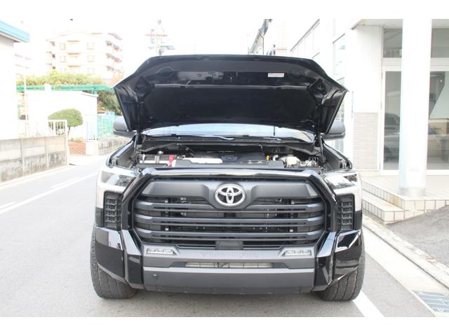 タンドラ クルーマックス SR 3.5LツインターボV6 パートタイム4WD 10速AT アイドリングストップ LEDヘッドランプ ワイヤレスCarPlay オートA/C フロントシートヒーター ドライブモードセレクト バックカメラ(33枚目)