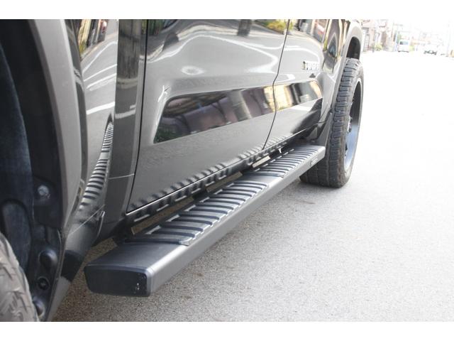 タンドラ クルーマックス SR 3.5LツインターボV6 パートタイム4WD 10速AT アイドリングストップ LEDヘッドランプ ワイヤレスCarPlay オートA/C フロントシートヒーター ドライブモードセレクト バックカメラ(39枚目)