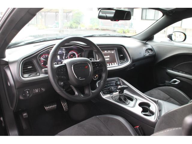 ダッジ・チャレンジャー R/T プラス ブラックトップPKG ハーマンカードンオーディオ アルカンターラシート スポーツモード アクティブエグゾースト ブラインドスポットモニター フロントシートヒーター&クーラー HIDヘッドランプ(10枚目)