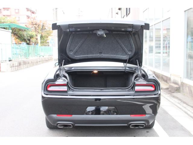 ダッジ・チャレンジャー R/T プラス ブラックトップPKG ハーマンカードンオーディオ アルカンターラシート スポーツモード アクティブエグゾースト ブラインドスポットモニター フロントシートヒーター&クーラー HIDヘッドランプ(31枚目)