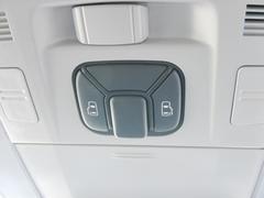 両側電動スライドドアは運転席からもスイッチ一つで操作可能です！ 7