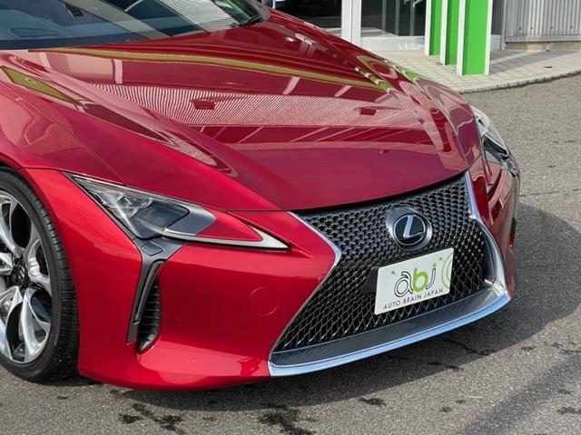 ＬＣ５００　Ｓパッケージ　１オーナー買取車　レッドインテリア　エアーシート＆シートヒーター　ＨＵＤ　カーボンルーフ　純正２１ＡＷ　トムススロットルコントローラー　ＧＰＳレーダー／ドラレコ　取説／保証書／Ｓキー(5枚目)