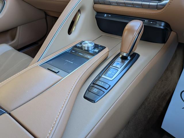 LC LC500h Lパッケージ オーカーインテリア 純正OP鍛造21インチ ガラスルーフ(37枚目)
