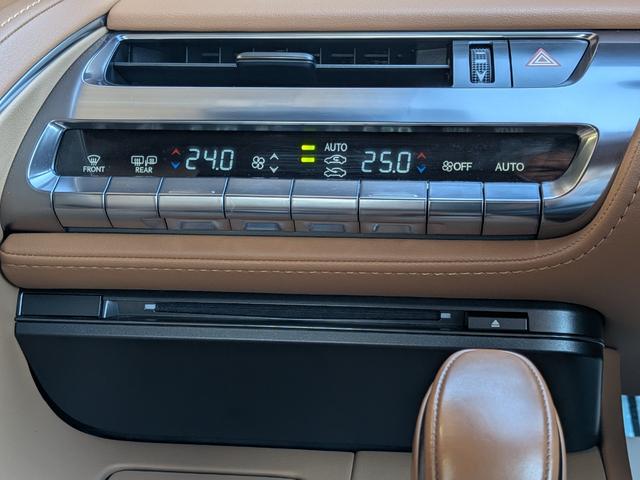 LC LC500h Lパッケージ オーカーインテリア 純正OP鍛造21インチ ガラスルーフ(38枚目)
