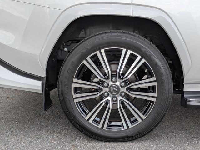 ２６５／５０Ｒ２２　８Ｊ鍛造２２インチＡＷ