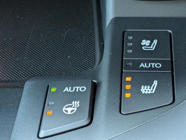 ベンチレーション＆シートヒータースイッチ　エアコン温度に合わせてＡＵＴＯも可能です。
