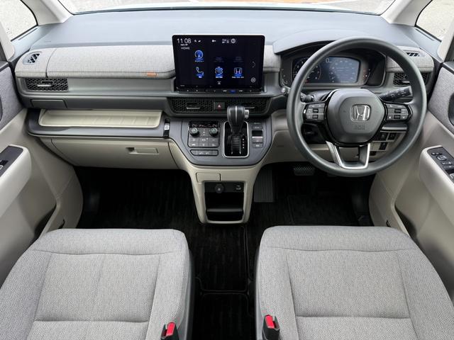 ステップワゴン エアー　純正１１．４インチフルセグナビマルチビューカメラシステムドライブレコーダーＥＴＣ車載器（4枚目）