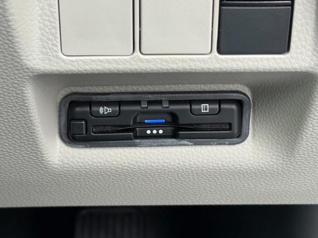 ステップワゴン エアー　純正１１．４インチフルセグナビマルチビューカメラシステムドライブレコーダーＥＴＣ車載器（10枚目）