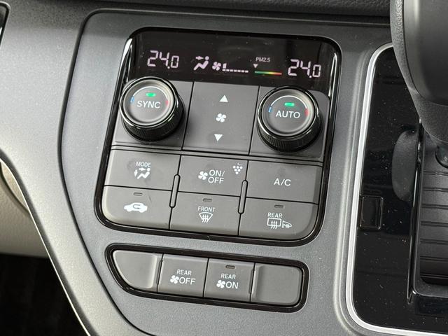 ステップワゴン エアー　純正１１．４インチフルセグナビマルチビューカメラシステムドライブレコーダーＥＴＣ車載器（12枚目）