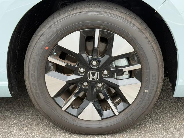 ステップワゴン エアー　純正１１．４インチフルセグナビマルチビューカメラシステムドライブレコーダーＥＴＣ車載器（19枚目）