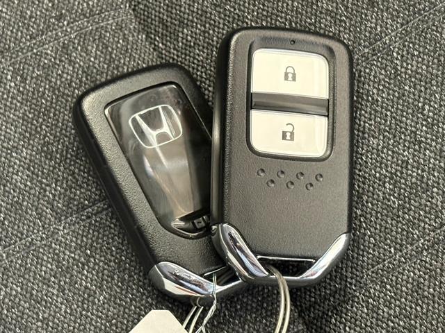 フィット ホーム Bluetooth対応純正ナビ ETC バックカメラ(18枚目)