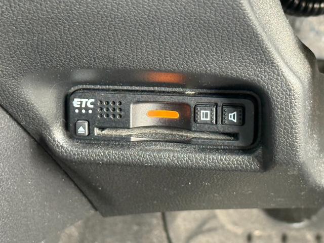 フィットハイブリッド F Bluetooth対応フルセグナビETC車載器(9枚目)