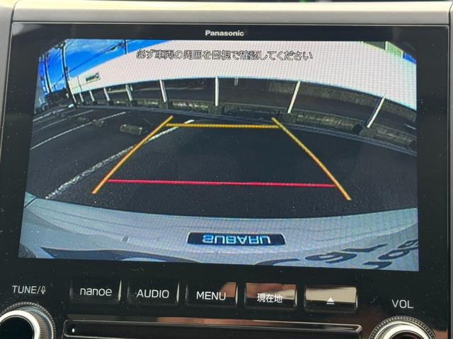 バックモニターも装備しております。駐車が苦手な方でもご安心下さい！