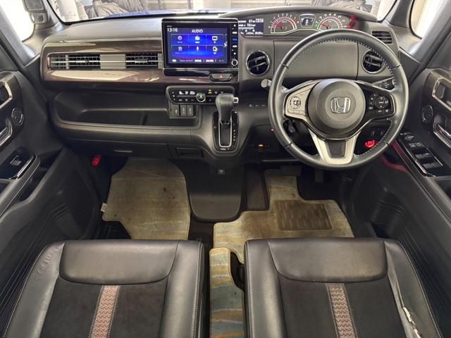 N-BOXカスタム G・EXターボホンダセンシング Bluetooth対応フルセグナビリア席モニター両側電動スライドドアETC車載器ドライブレコーダー(4枚目)