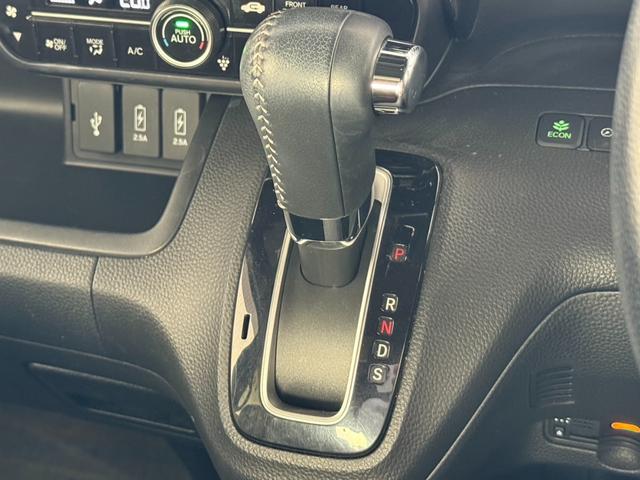 N-BOXカスタム G・EXターボホンダセンシング Bluetooth対応フルセグナビリア席モニター両側電動スライドドアETC車載器ドライブレコーダー(7枚目)