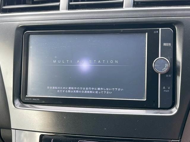 プリウスアルファ Ｓ　チューン　ブラック　純正ＳＤナビ　バックカメラ　ＥＴＣ　ステアリングスイッチ　ヘッドライトウォッシャー　スマートキー　プッシュスタート　フロントフォグライト　オートライト　オートエアコン　パワーウィンドウ（3枚目）