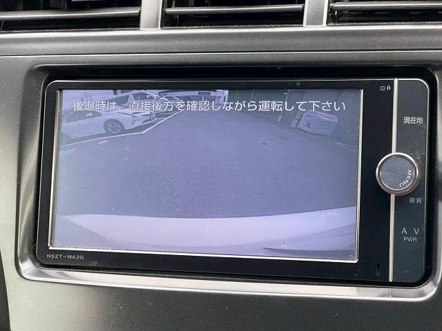 プリウスアルファ Ｓ　チューン　ブラック　純正ＳＤナビ　バックカメラ　ＥＴＣ　ステアリングスイッチ　ヘッドライトウォッシャー　スマートキー　プッシュスタート　フロントフォグライト　オートライト　オートエアコン　パワーウィンドウ（4枚目）