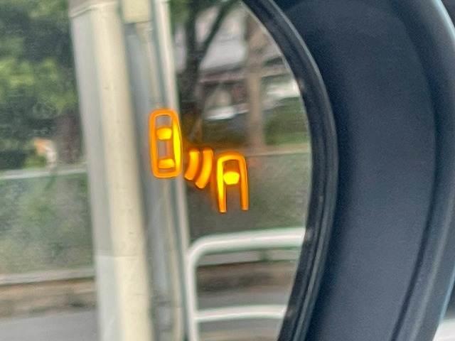 プリウス ♪A “ツーリングセレクション” パーキングアシスト ブラインドスポットモニター レザーシート シートヒーター AC100V電源 レーダークルーズコントロール 純正9インチSDナビ ETC クリアランスソナー ヘッドアップディスプレイ(5枚目)