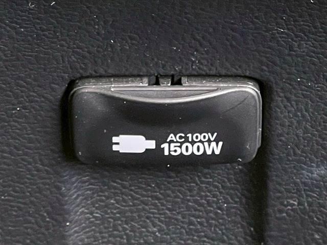 プリウス ♪A “ツーリングセレクション” パーキングアシスト ブラインドスポットモニター レザーシート シートヒーター AC100V電源 レーダークルーズコントロール 純正9インチSDナビ ETC クリアランスソナー ヘッドアップディスプレイ(6枚目)