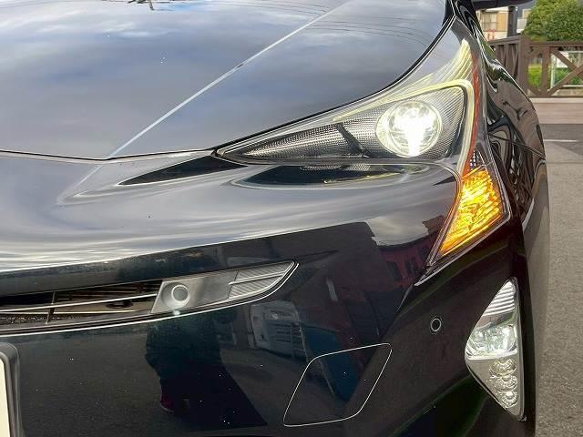 プリウス ♪A “ツーリングセレクション” パーキングアシスト ブラインドスポットモニター レザーシート シートヒーター AC100V電源 レーダークルーズコントロール 純正9インチSDナビ ETC クリアランスソナー ヘッドアップディスプレイ(10枚目)