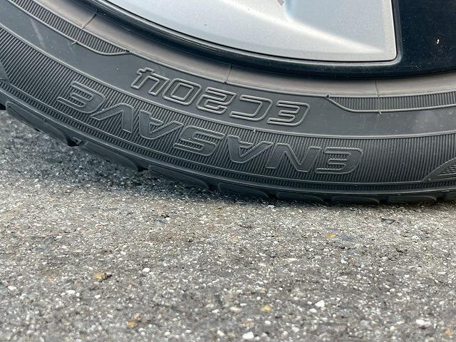 プリウス ♪A “ツーリングセレクション” パーキングアシスト ブラインドスポットモニター レザーシート シートヒーター AC100V電源 レーダークルーズコントロール 純正9インチSDナビ ETC クリアランスソナー ヘッドアップディスプレイ(26枚目)