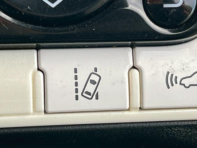 プリウス ♪A “ツーリングセレクション” パーキングアシスト ブラインドスポットモニター レザーシート シートヒーター AC100V電源 レーダークルーズコントロール 純正9インチSDナビ ETC クリアランスソナー ヘッドアップディスプレイ(63枚目)