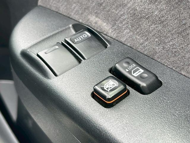 ハイエースワゴン GL 電動スライドドア 助手席エアバック AC100V電源 トヨタセーフティセンス レーンキープアシスト 純正SDナビ バックカメラ LEDヘッドライト ETC スマートキー プッシュスタート(59枚目)