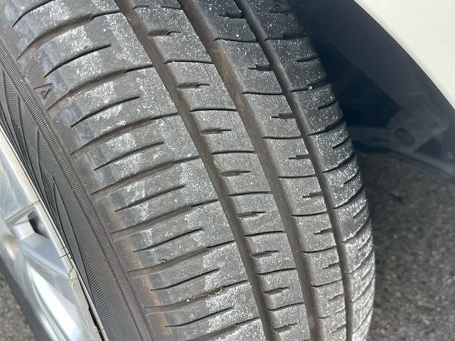 TOYOTA PRIUS S SAFETY PLUS