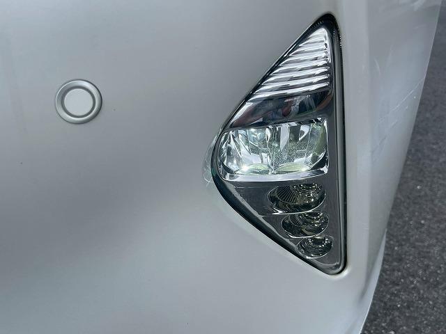 TOYOTA PRIUS S SAFETY PLUS