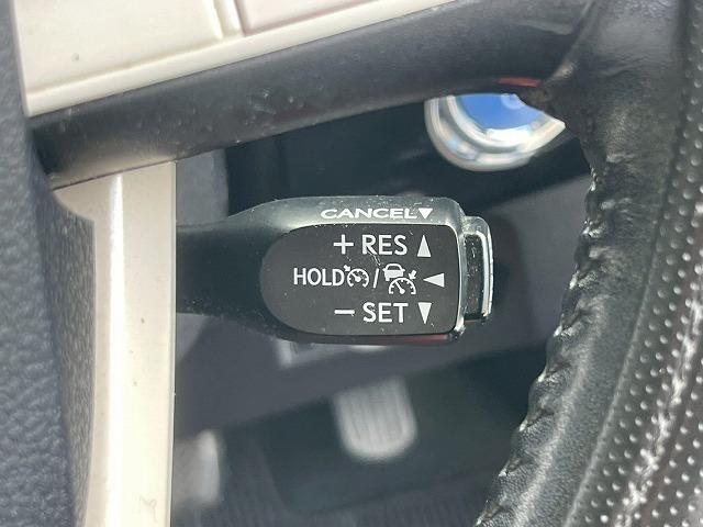 TOYOTA PRIUS S SAFETY PLUS