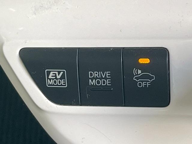 TOYOTA PRIUS S SAFETY PLUS