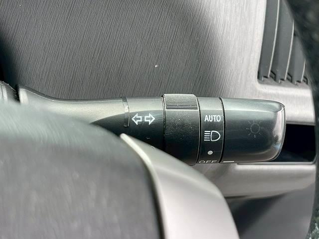 TOYOTA PRIUS ALPHA G