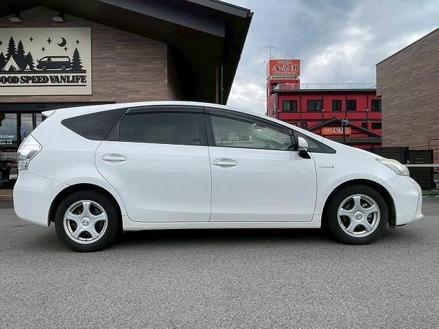 TOYOTA PRIUS ALPHA G