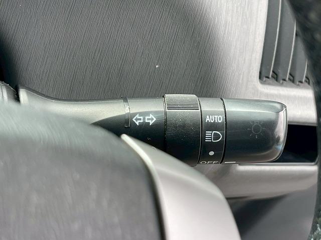 TOYOTA PRIUS ALPHA G